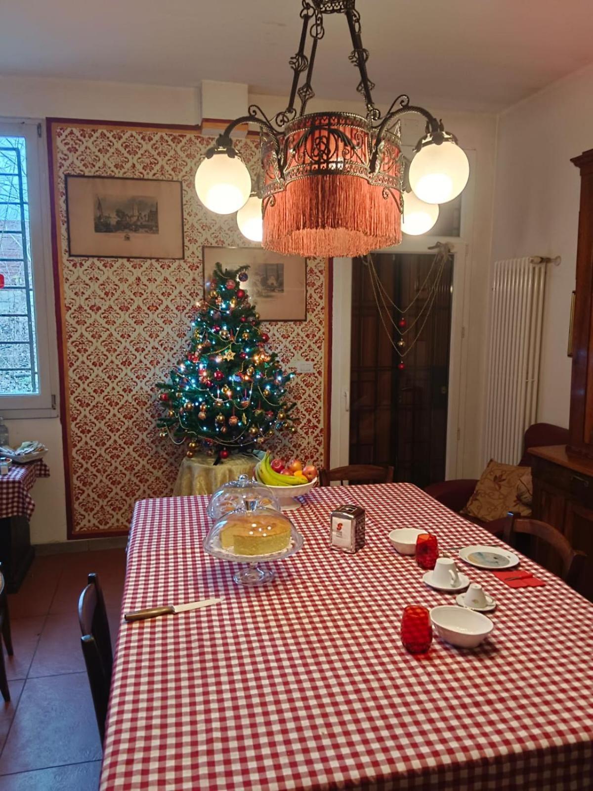 Bed and Breakfast La Maison Rouge Crespellano Екстер'єр фото