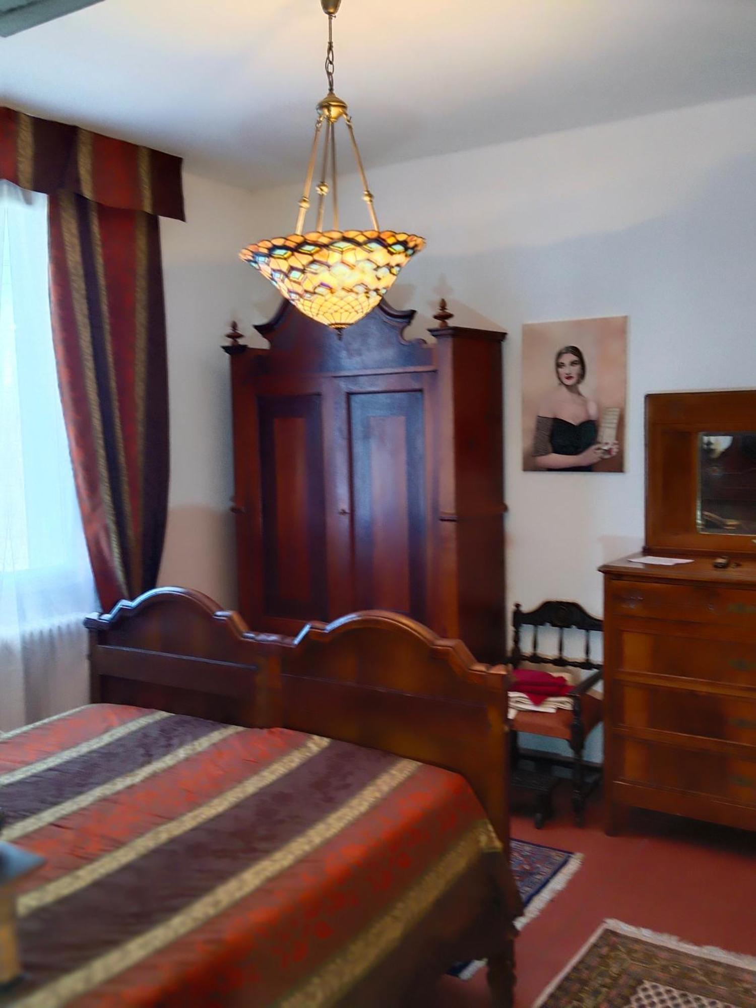 Bed and Breakfast La Maison Rouge Crespellano Екстер'єр фото