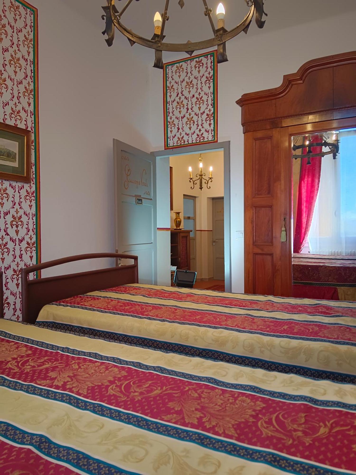 Bed and Breakfast La Maison Rouge Crespellano Екстер'єр фото